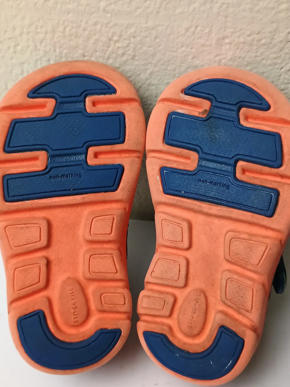 Native/Stride Rite lightweight navy